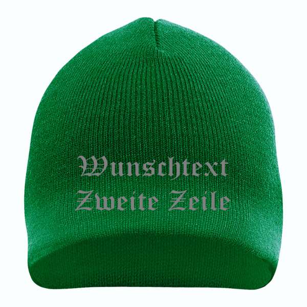 Beanie mit Wunschtext - Grün - Altdeutsch - bestickt - Mütze Strickmütze