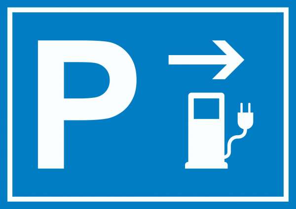 Stromtankstelle Parkplatz Schild mit Richtungspfeil rechts waagerecht